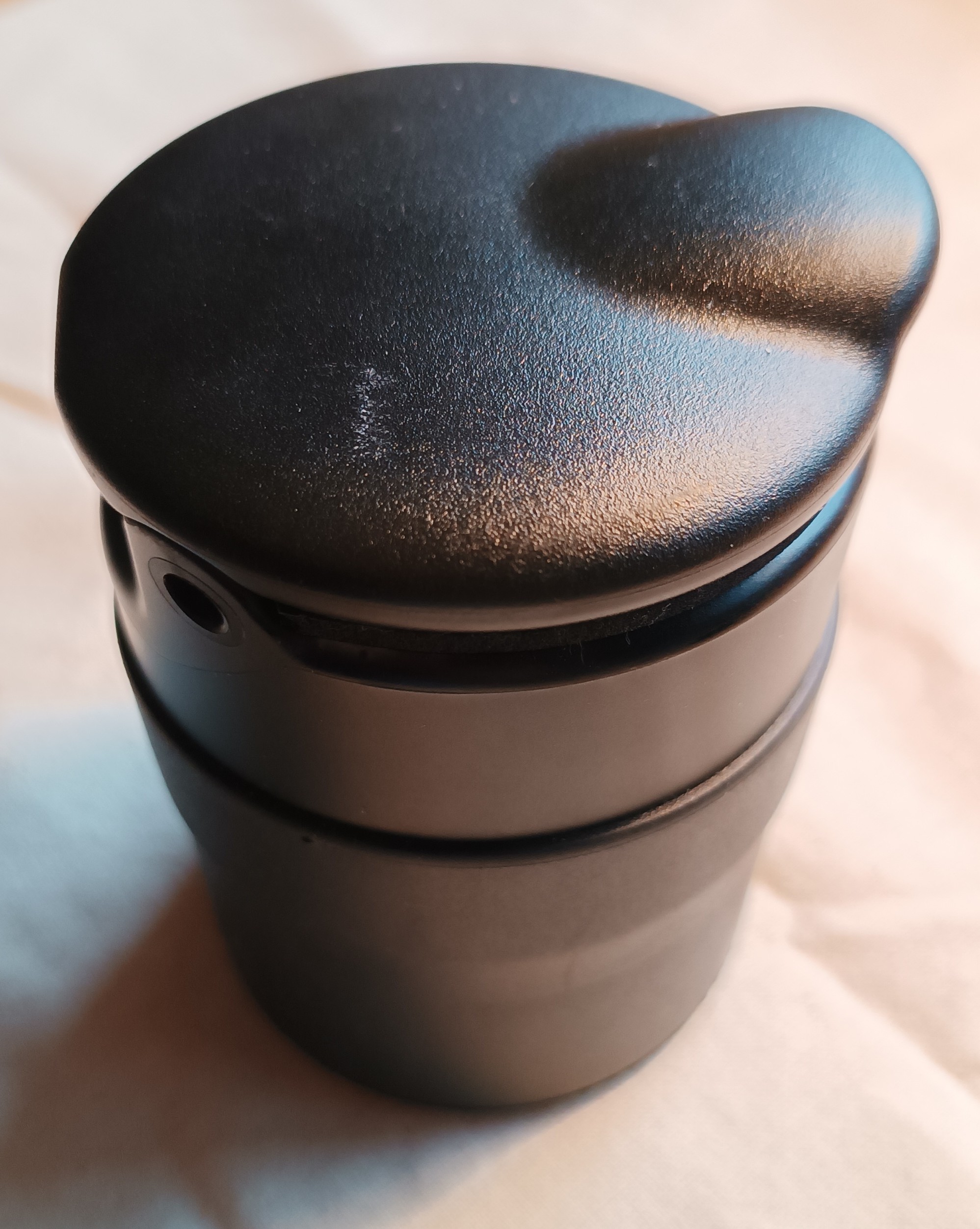 (image for) Portable Auto Ashtray