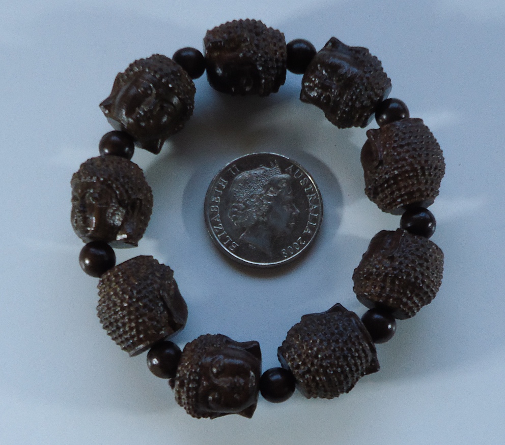 (image for) Bracelet Chinese Themed Moulded, Buddha Heads