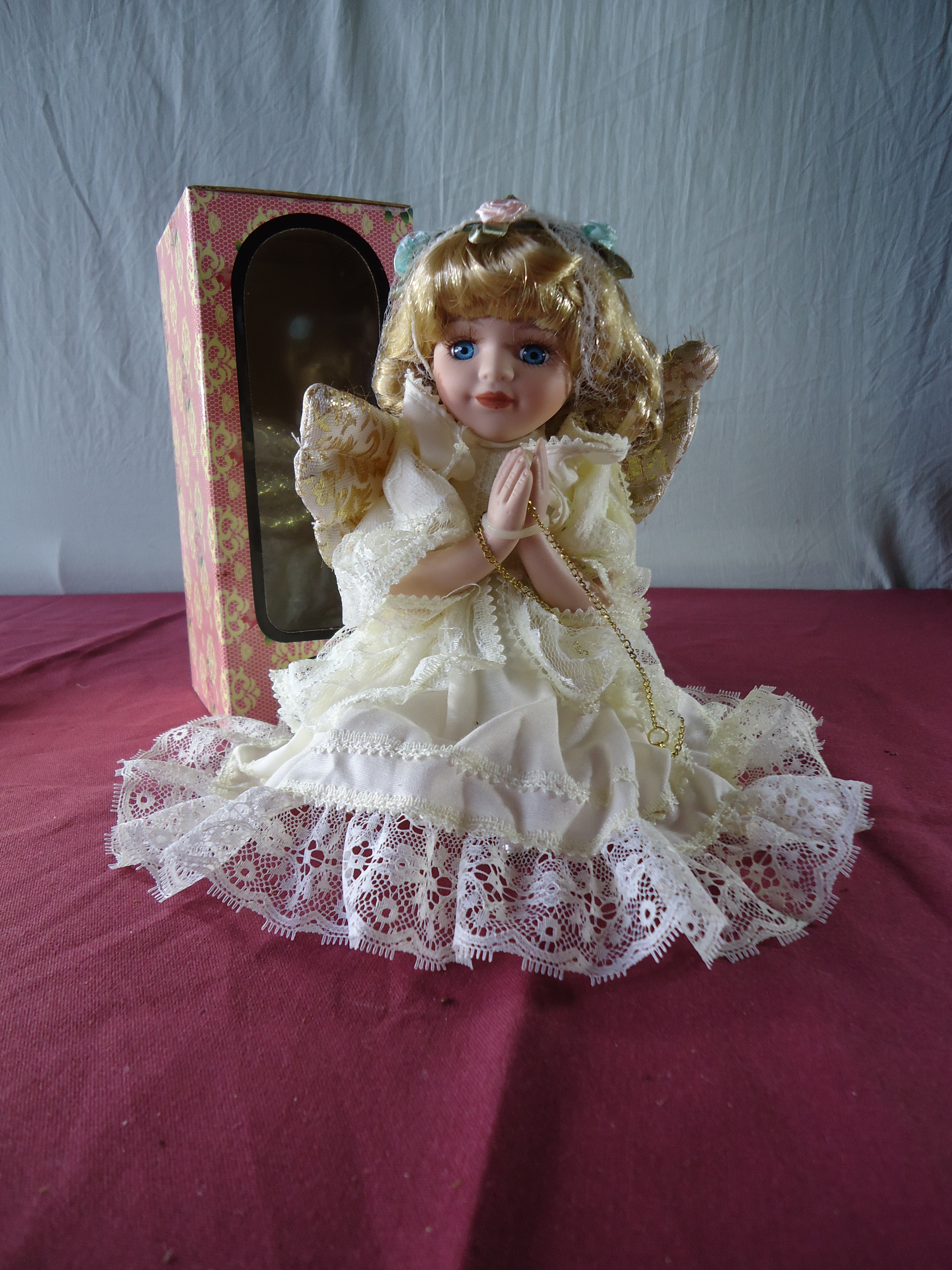 (image for) Ceramic Doll, Vintage Style Knelling angel, 20cm